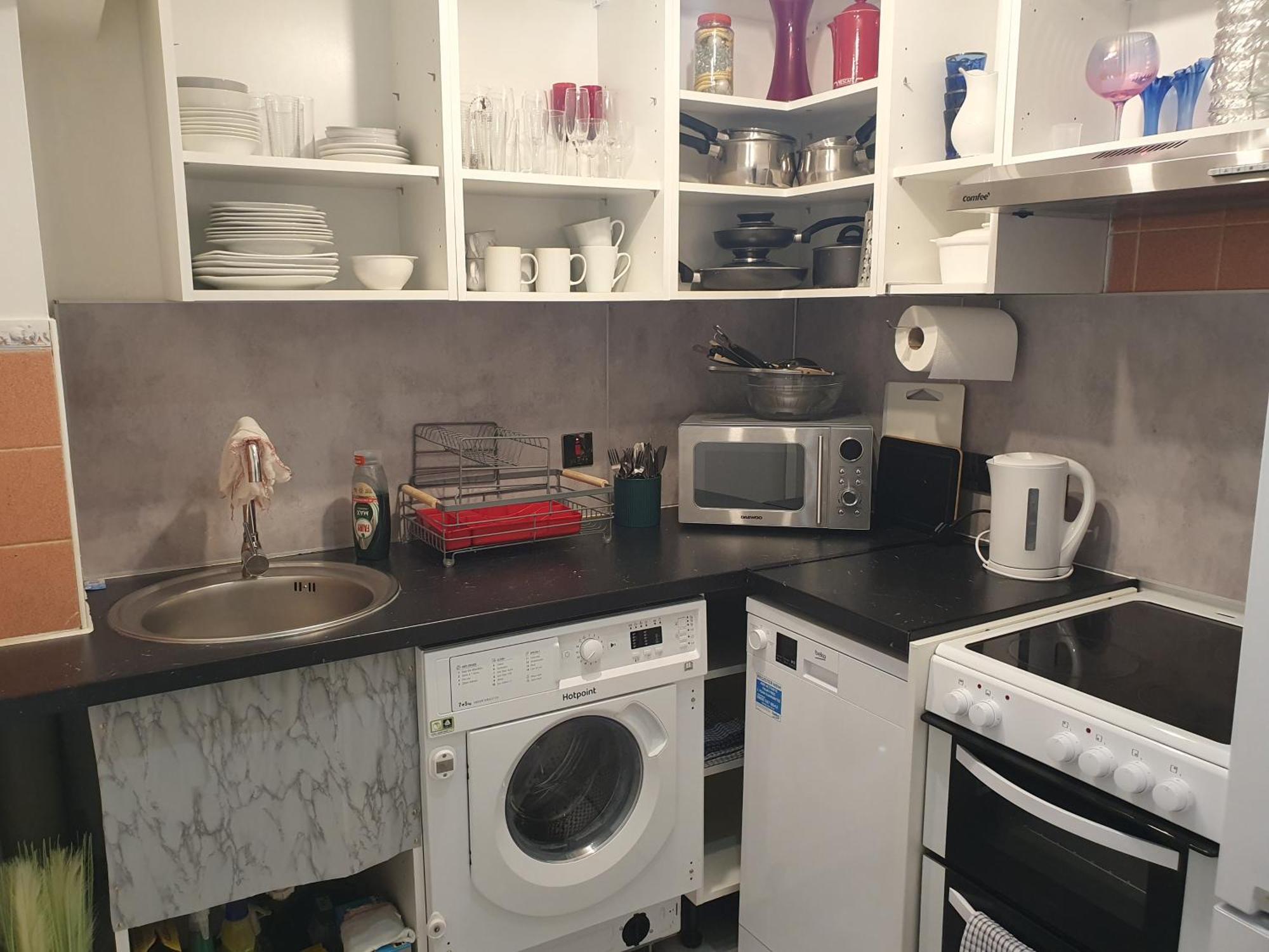Lovely 1Bedrood Apartment 吉尔福德 外观 照片