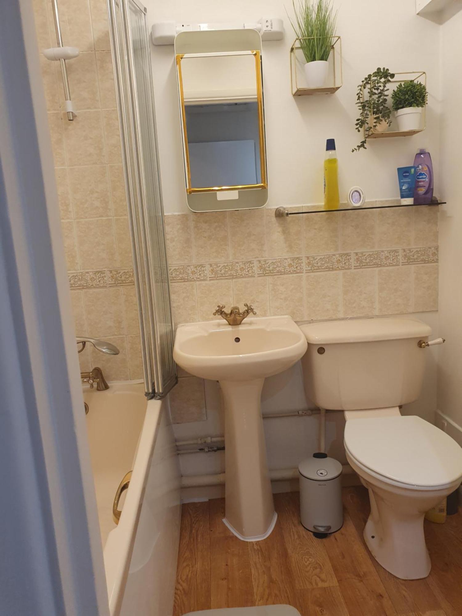 Lovely 1Bedrood Apartment 吉尔福德 外观 照片