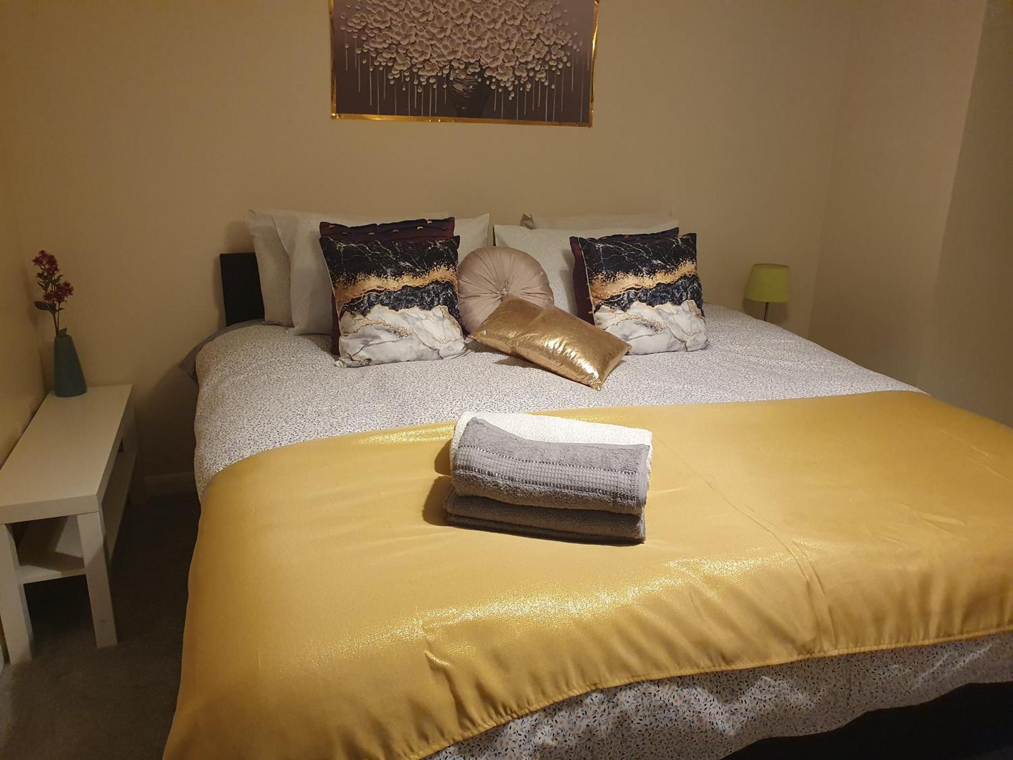 Lovely 1Bedrood Apartment 吉尔福德 外观 照片