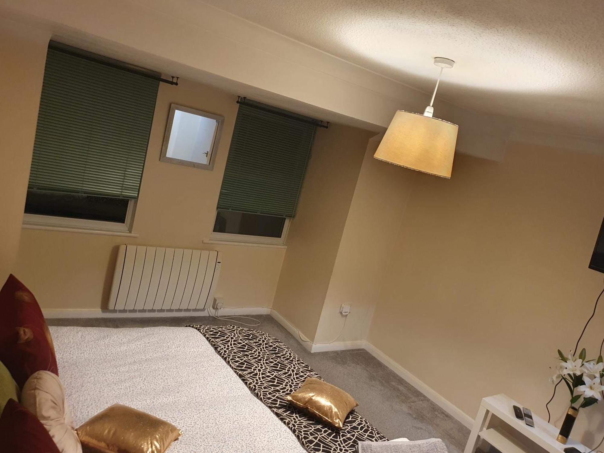 Lovely 1Bedrood Apartment 吉尔福德 外观 照片